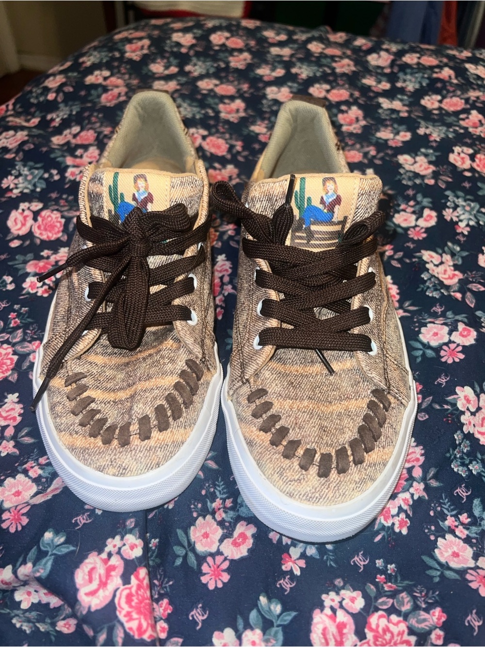 Reba by Justin arreba southwest casual shoes in woman’s size 10
